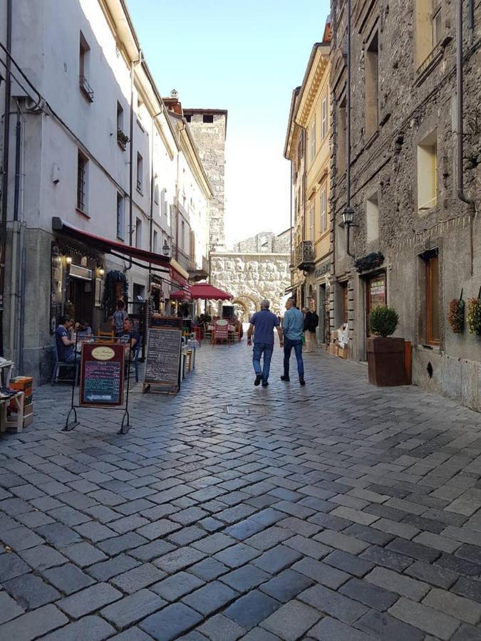 Aosta Con Vista - Appartamento In Centro Kültér fotó